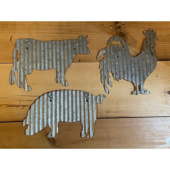 3 Farmhouse Galvanized Metal Farm Animal Cut outs wall decor. Chicken pig cow - Picture 4 of 4